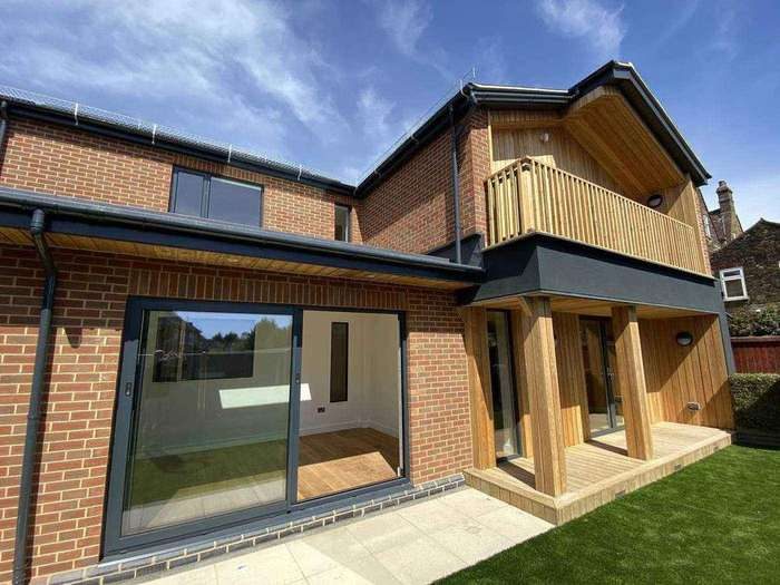 nHouse cedar rear