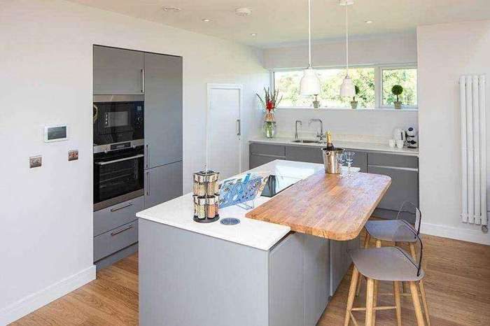nHouse kitchen
